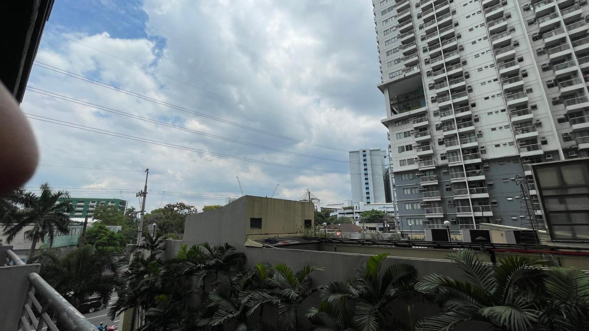The Garden Heights Condominium Quezon City Eksteriør billede